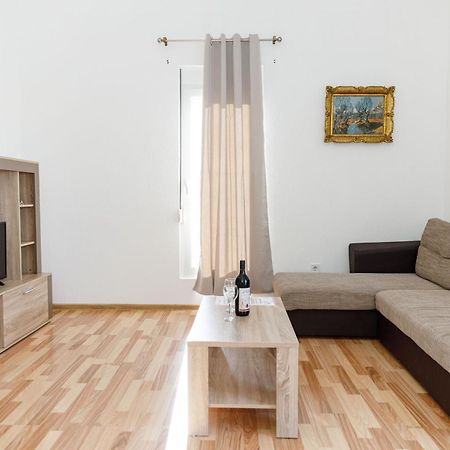 Vila Nikezic ซูโตมอเร ภายนอก รูปภาพ